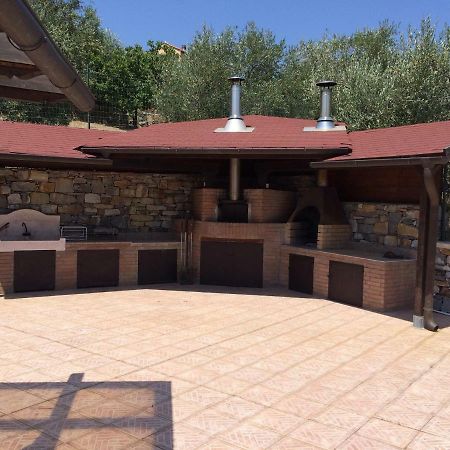 Villa Con Piscina A Imperia, Italy Zewnętrze zdjęcie