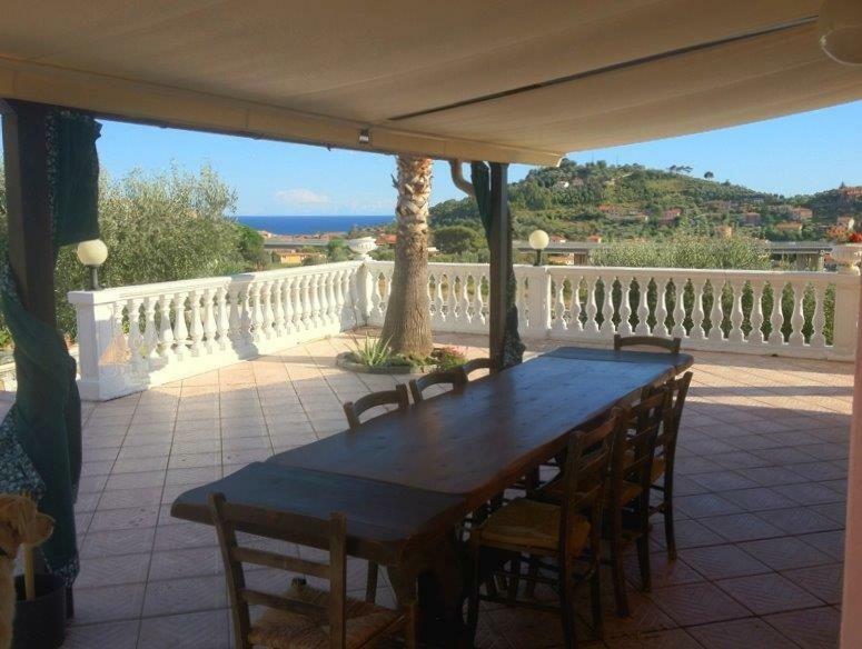 Villa Con Piscina A Imperia, Italy Zewnętrze zdjęcie