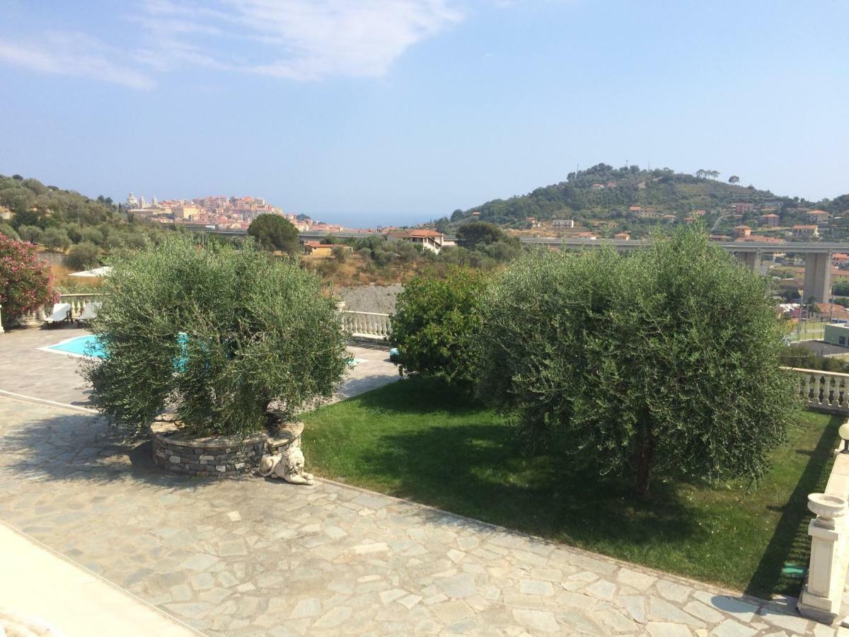 Villa Con Piscina A Imperia, Italy Zewnętrze zdjęcie