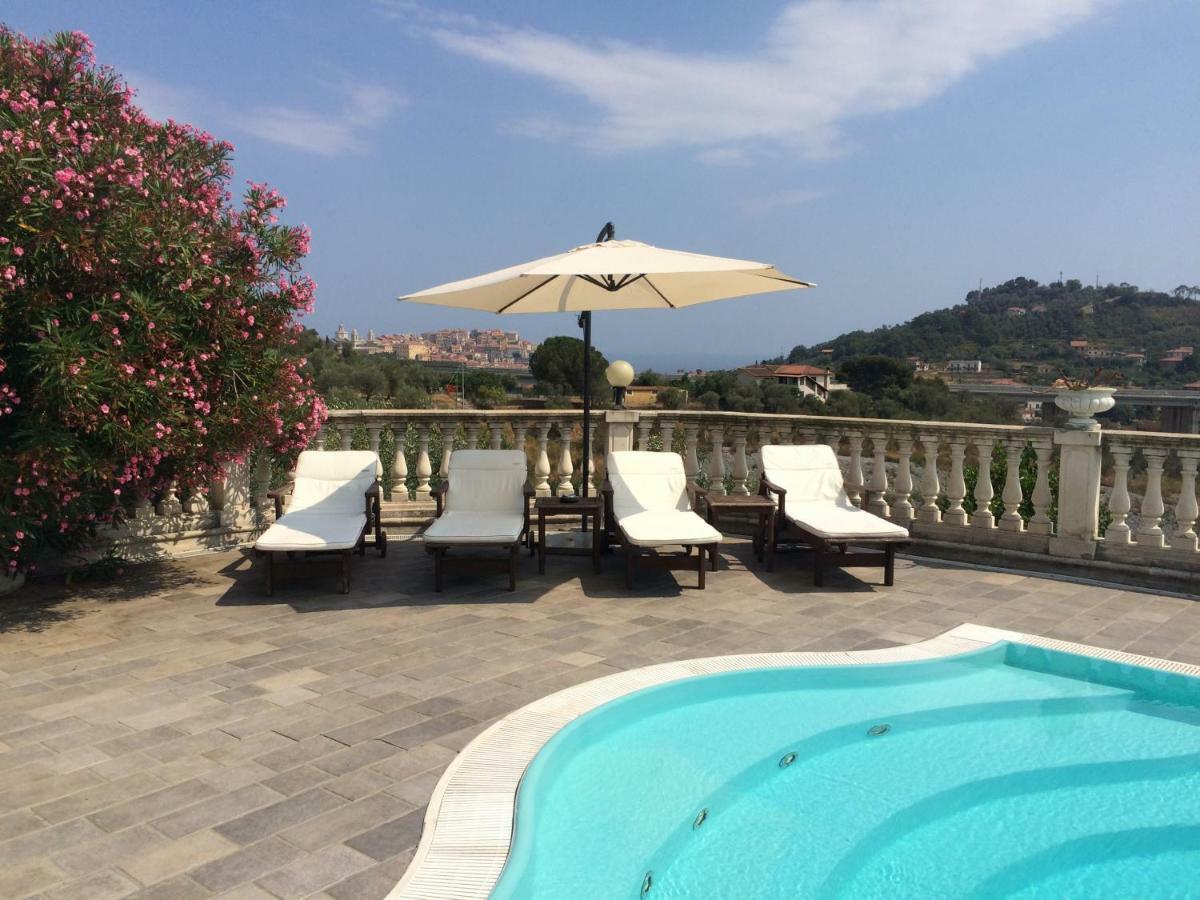 Villa Con Piscina A Imperia, Italy Zewnętrze zdjęcie