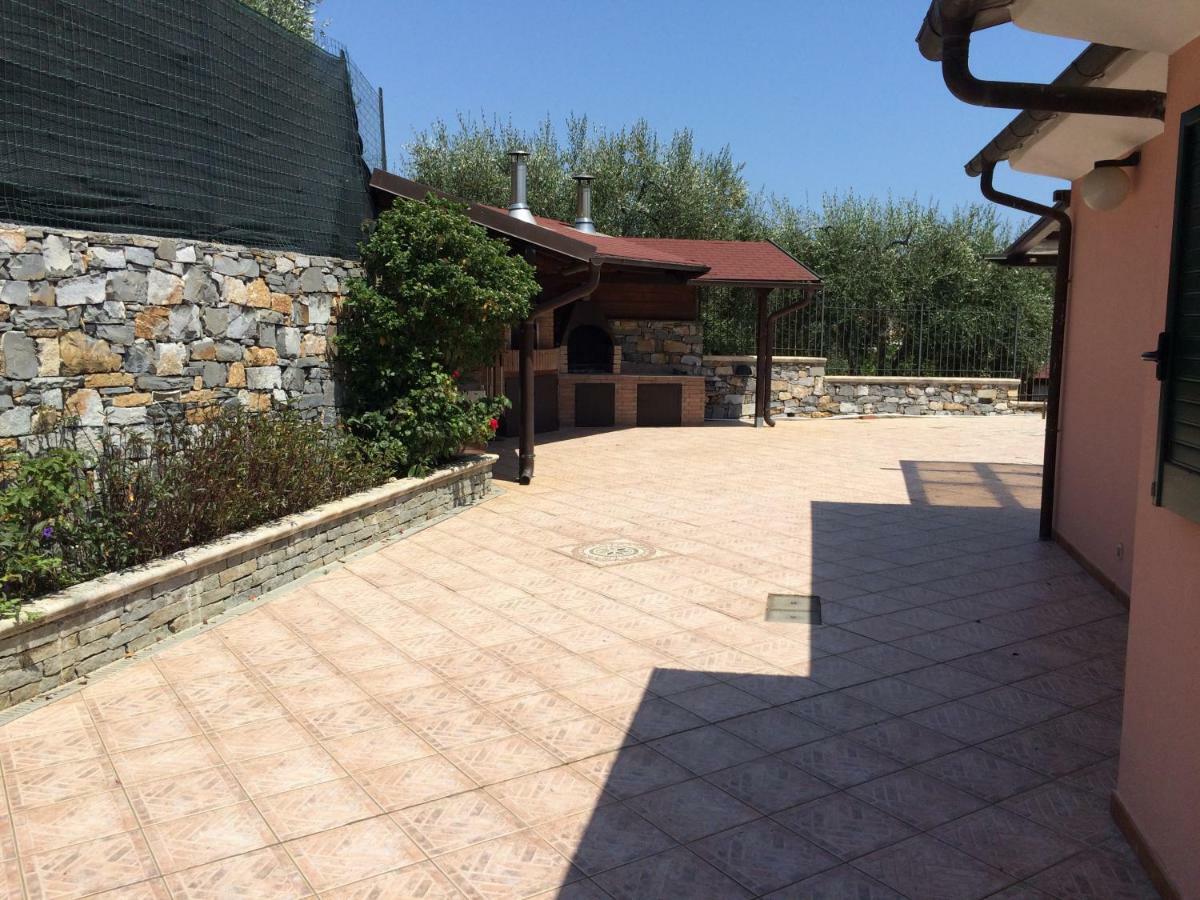 Villa Con Piscina A Imperia, Italy Zewnętrze zdjęcie