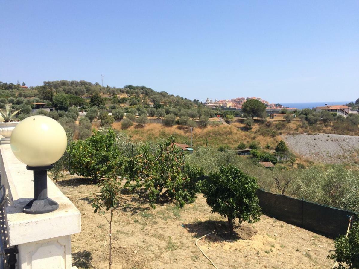 Villa Con Piscina A Imperia, Italy Zewnętrze zdjęcie