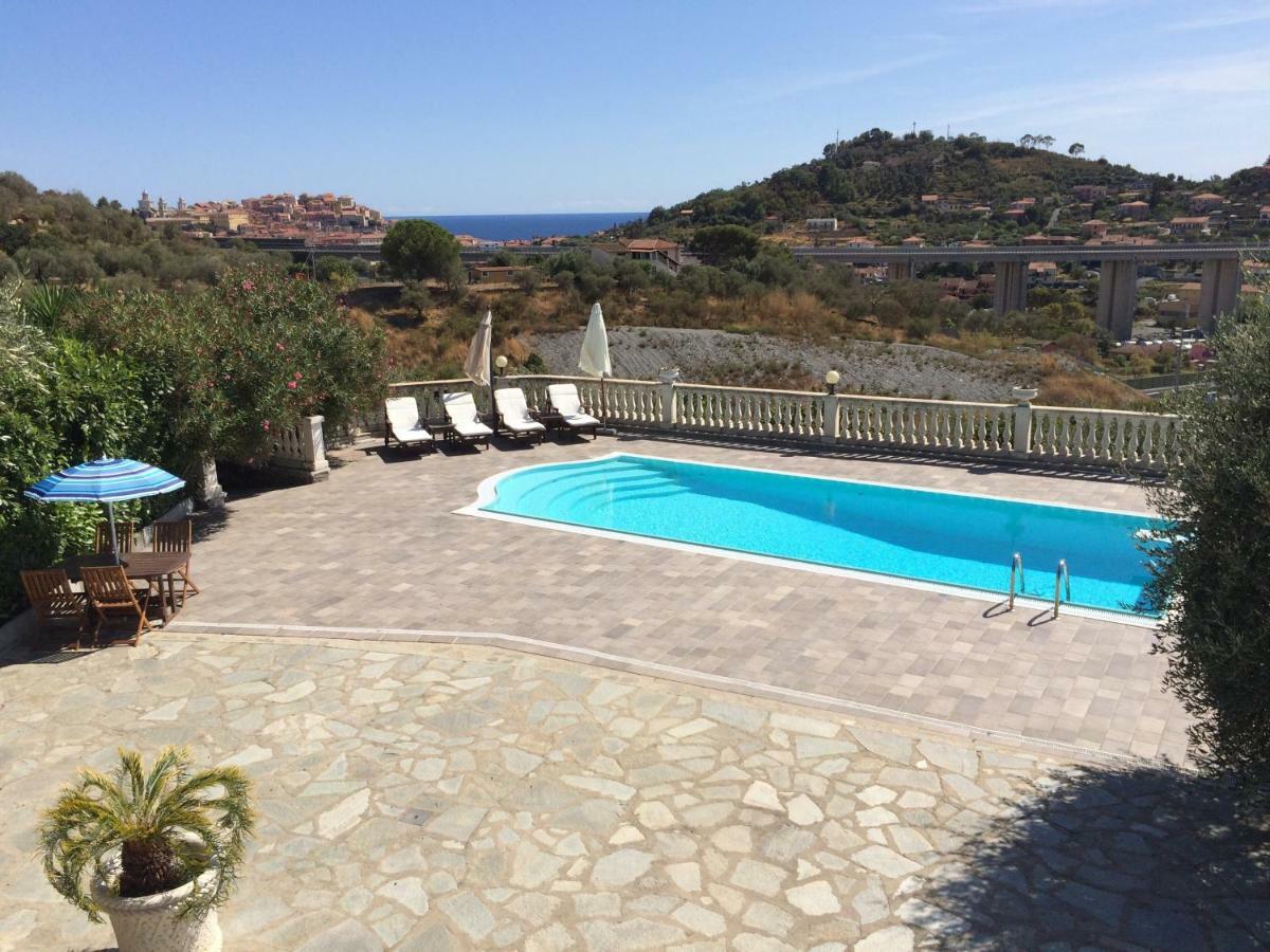 Villa Con Piscina A Imperia, Italy Zewnętrze zdjęcie
